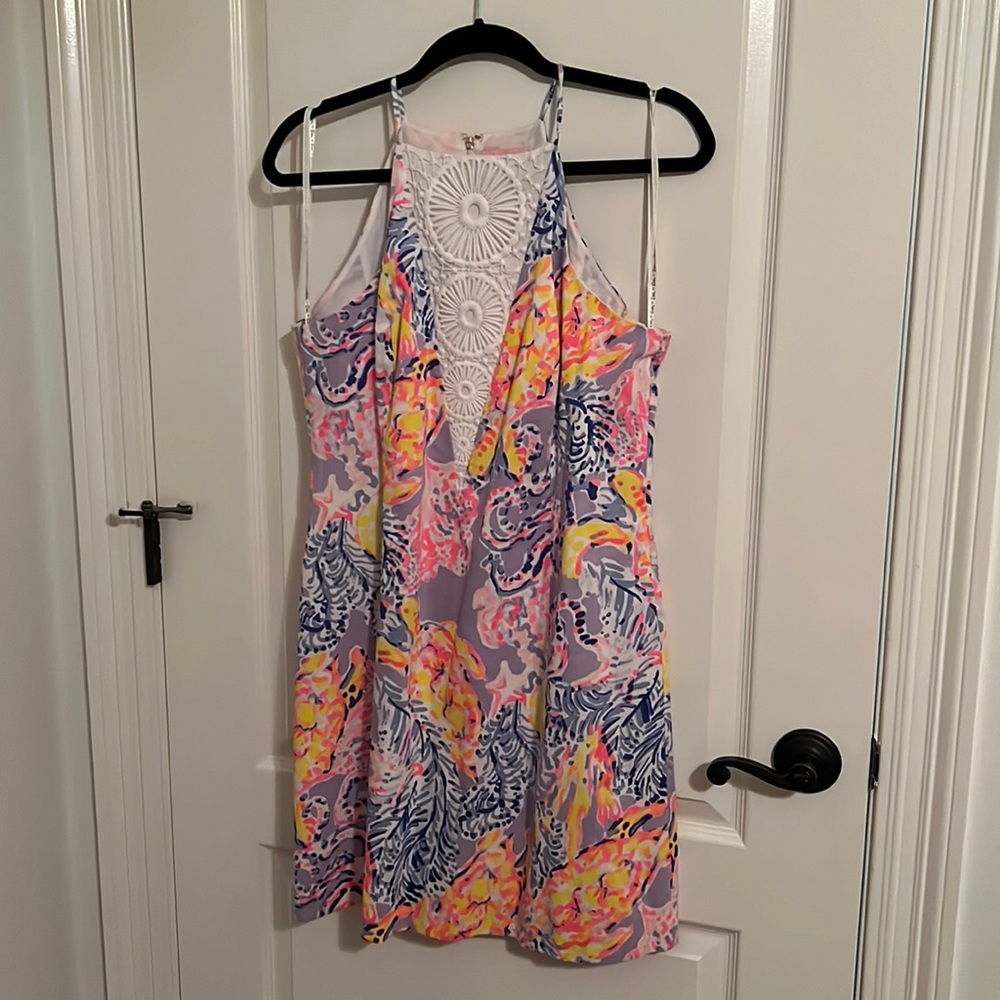 EUC Lilly Pulitzer pearl shift in so snappy size 14